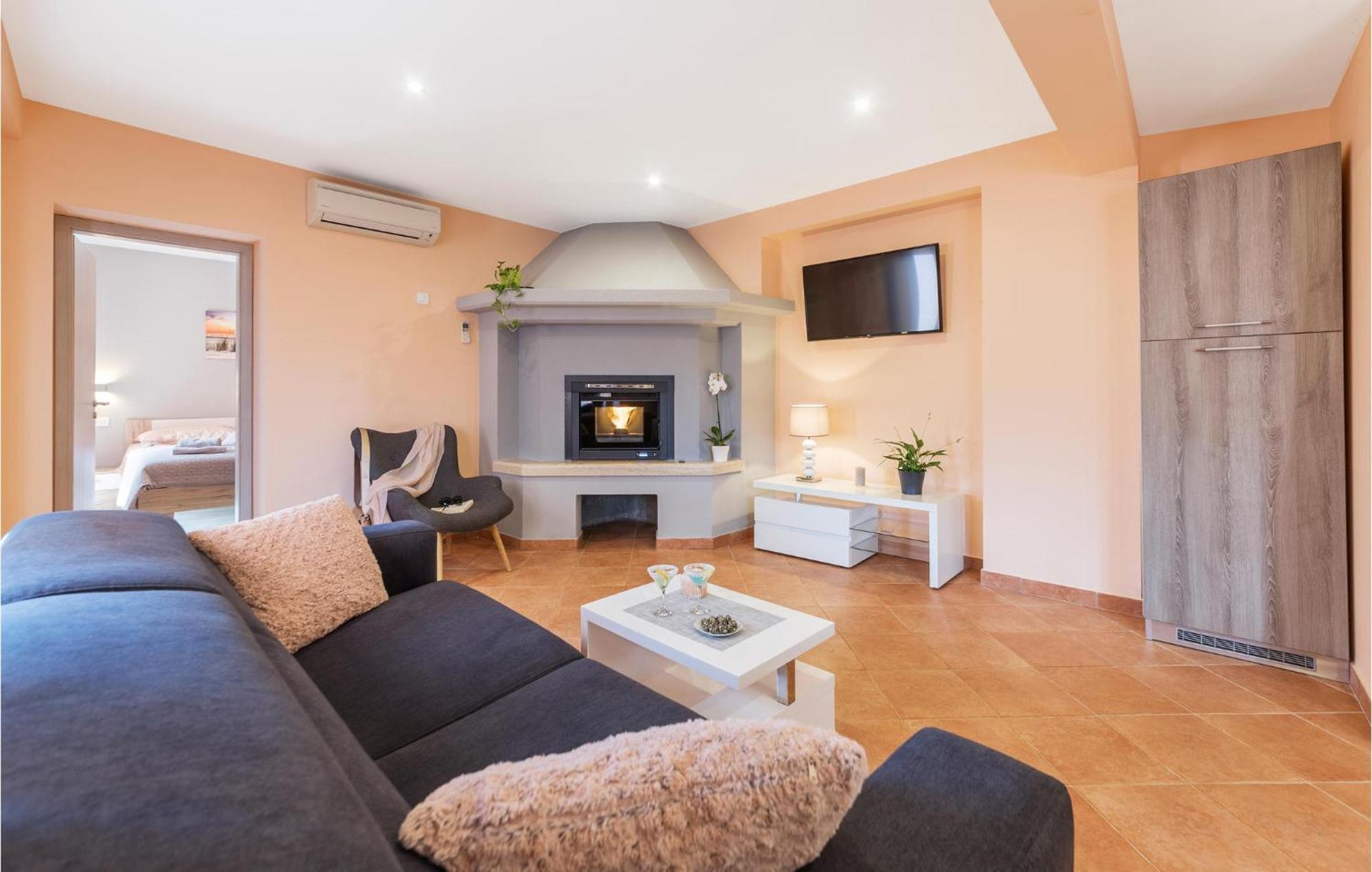 1 Bedroom Stunning Apartment In Pula Ngoại thất bức ảnh